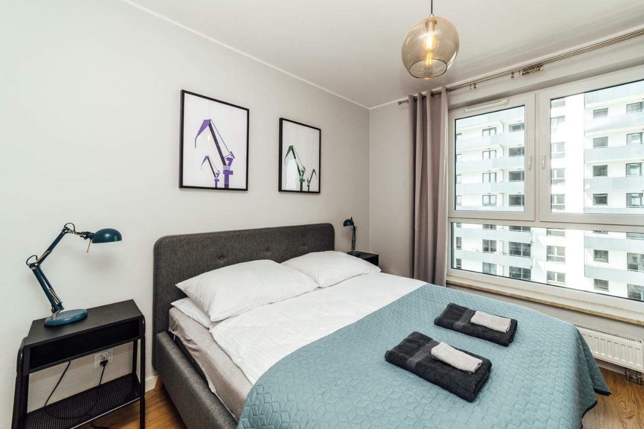 Pobookowane Stocznia Apartments グダニスク エクステリア 写真