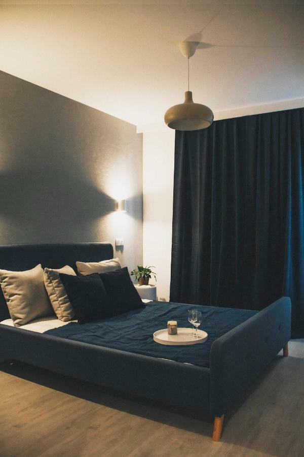 Pobookowane Stocznia Apartments グダニスク エクステリア 写真