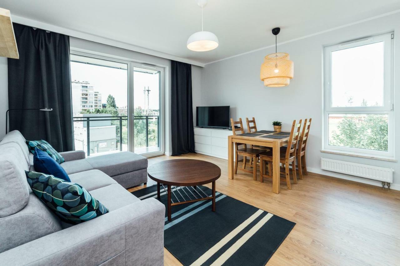 Pobookowane Stocznia Apartments グダニスク エクステリア 写真