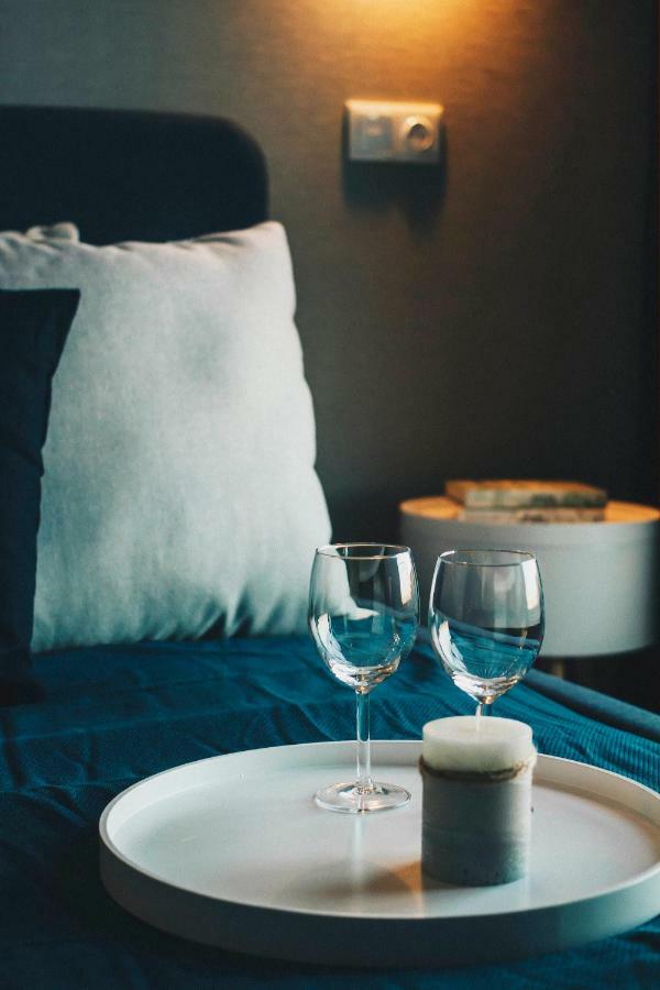 Pobookowane Stocznia Apartments グダニスク エクステリア 写真